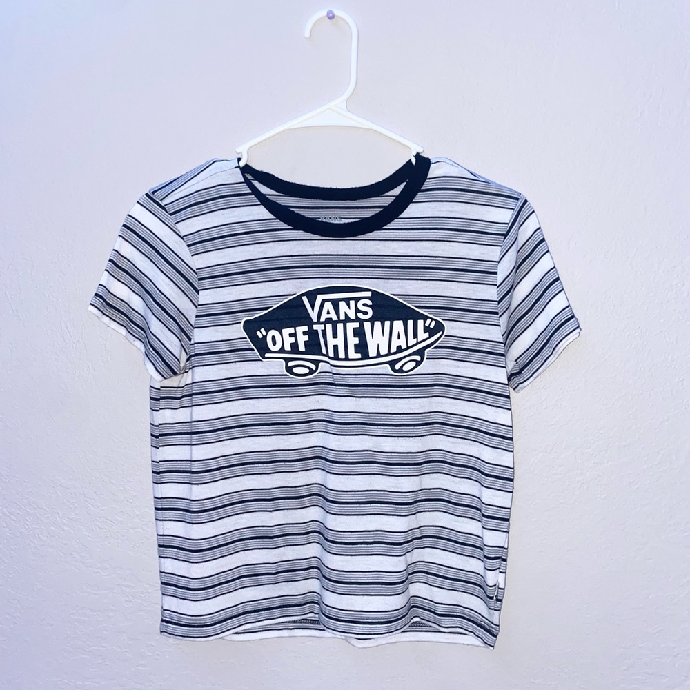 Shirt from Tilly’s! Size small and comfortable!
